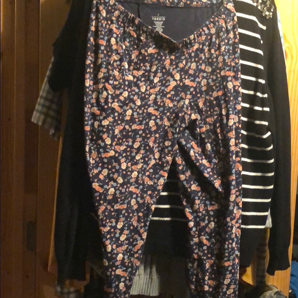 Torrid size 1 leggings